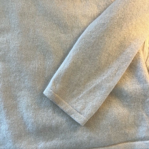 Cashmere Antonio Melani V neck sweater - Picture 8 of 11